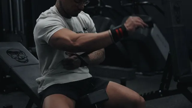 Gymreapers Weightlifting Wrist Wraps Review image 7