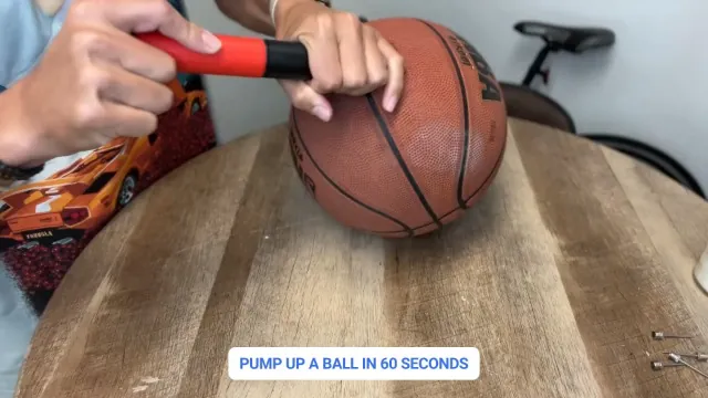 SPORTBIT Ball Pump Review: Manual Sports Ball Inflator image 7