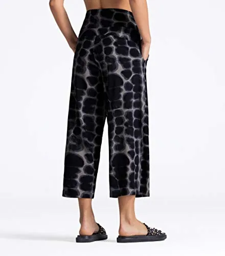 THE GYM PEOPLE Bootleg Yoga Capris Review image 3
