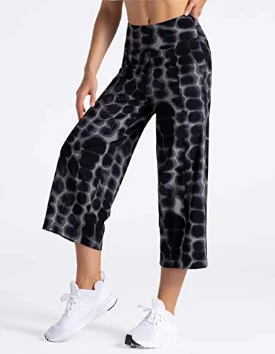 THE GYM PEOPLE Bootleg Yoga Capris Review image 5
